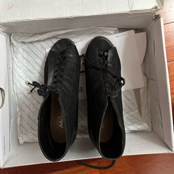 Aldo Sevilan booties - Picture 2 of 5